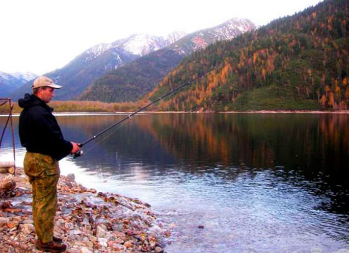 Рыбалка на Байкале осенью